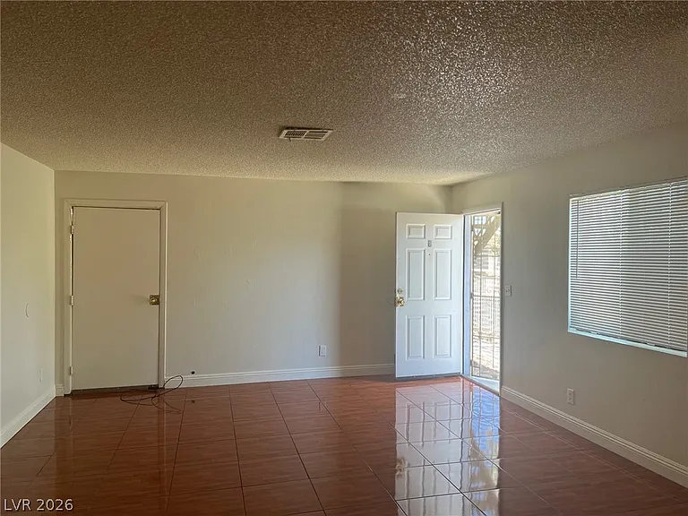 1337 Kari Lee Ct #B — Photo 9
