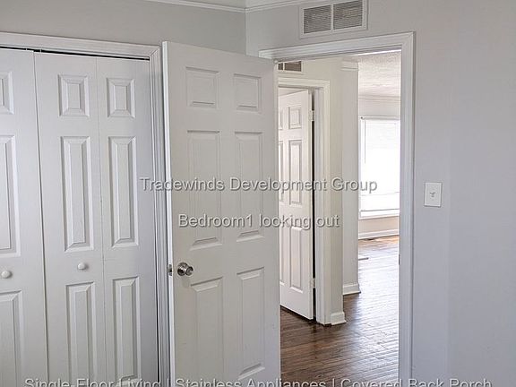 4th image of 11331 Continental Ave