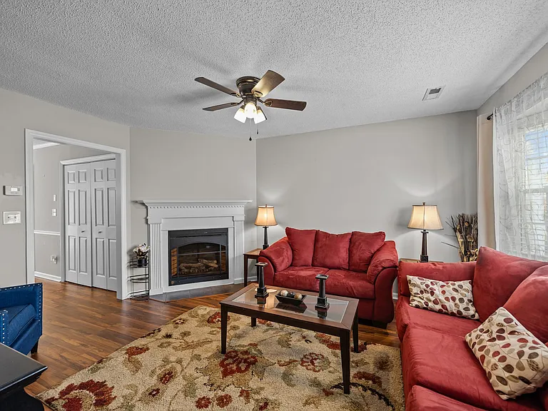 3809 E Vancroft Cir #C — Photo 10