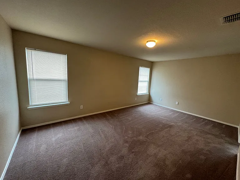 4642 Elm Point Dr — Photo 6