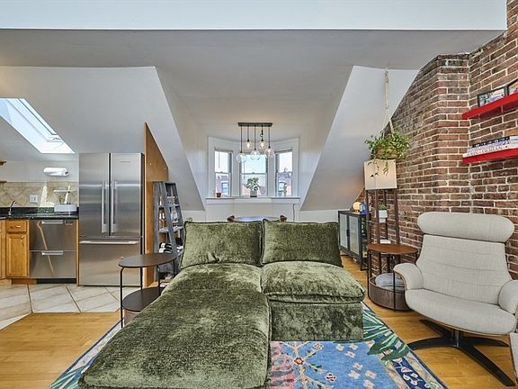 5th image of 683 Massachusetts Ave APT 5