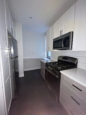 3rd image of 45 Hawthorne St APT 2D