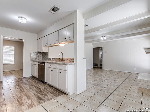4th image of 4130 TREEGARDEN ST