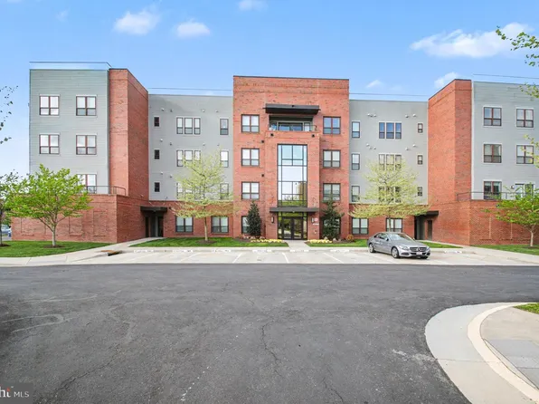 8970 Fascination Ct APT 214, Lorton, VA 22079