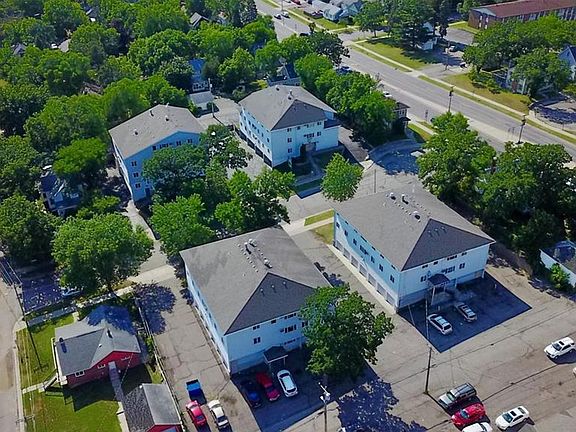3rd image of 1010 6th Ave S Unit 203