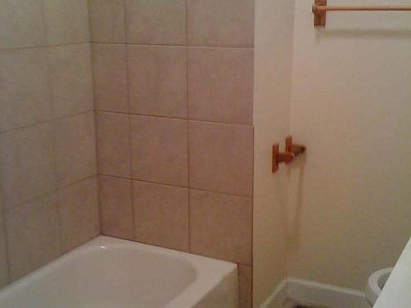 5th image of 8520 S Crandon Ave APT 3