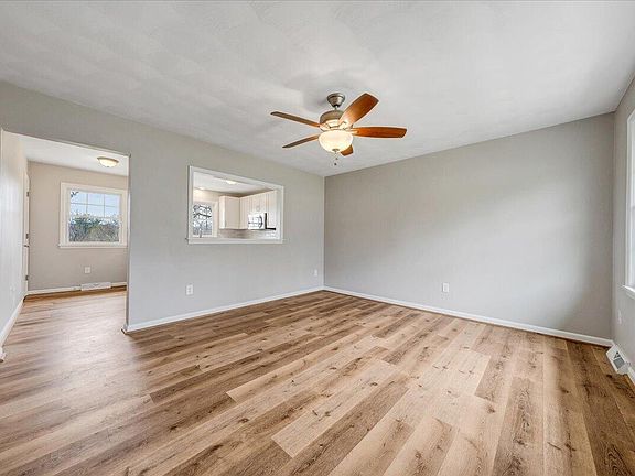 3rd image of 6420 Nell Dr