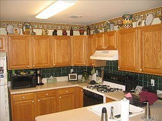 2nd image of 18 Plantation Dr