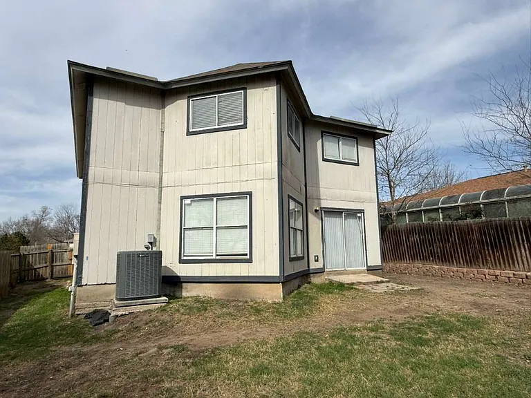 5910 Summer Fest Dr — Photo 16