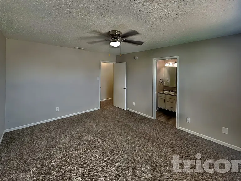 2869 Ludwig Dr — Photo 6