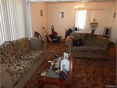 3rd image of 10649 S Gramercy Pl