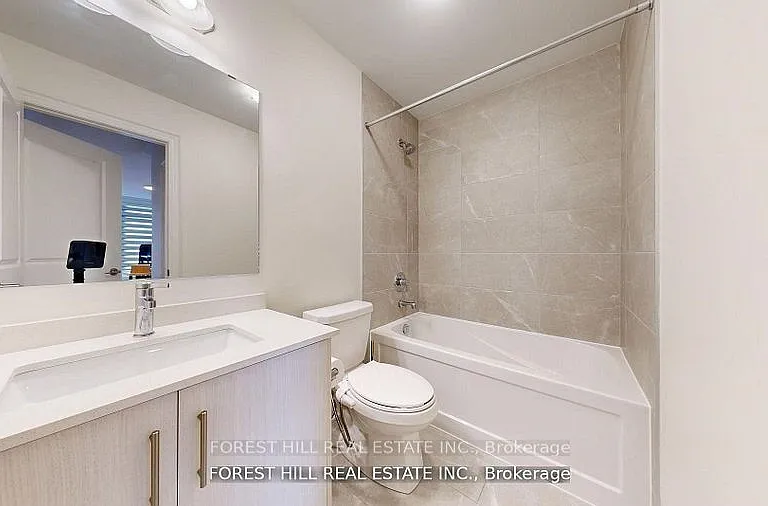 54 Montrose Blvd — Photo 21