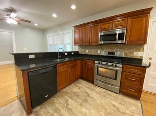 10 John St #1, Attleboro, MA 02703