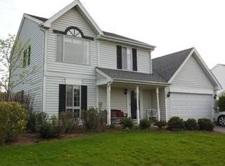 854 Division St, Geneva, IL 60134