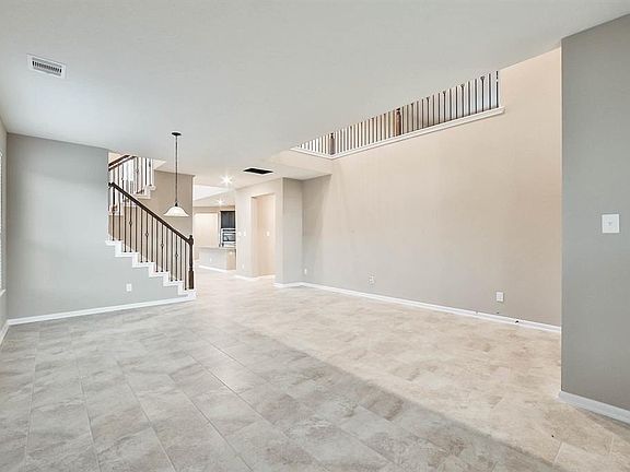 5th image of 15634 Carberry Hills Ct