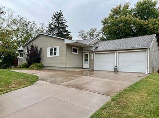 9520 115th St, Blue Grass, IA 52726