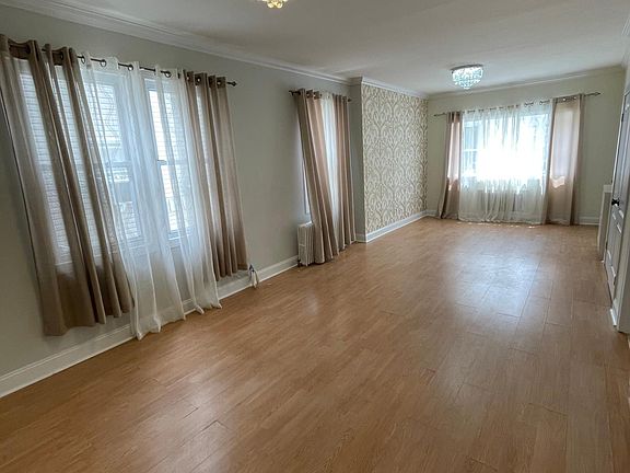 4th image of 3728 Oceanic Ave Floor 1