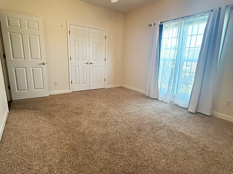 Bedroom 1 - lower