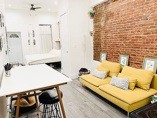 1st image of 158 Irving Ave APT 1R