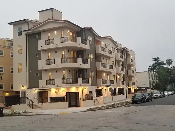 11168 Morrison St #204, North Hollywood, CA 91601
