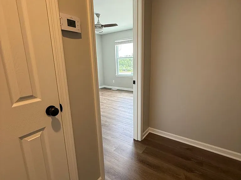 1301 McKee St — Photo 14