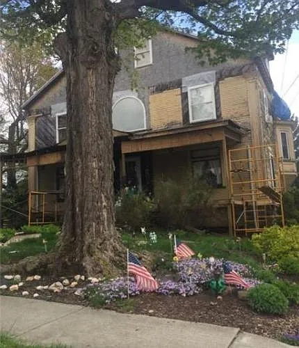 307 W Elm St photo 1