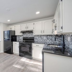 15 Foundry St APT A3, South Easton, MA, 02375