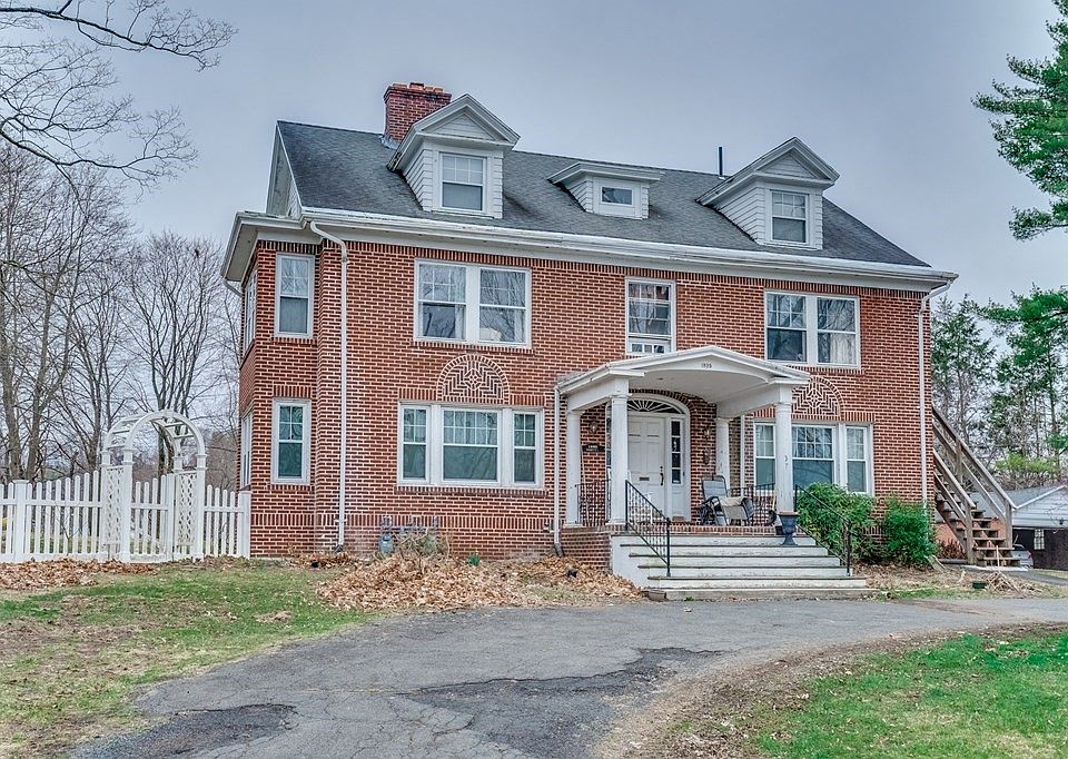 1895 Northampton St, Holyoke, MA 01040 Zillow