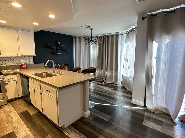 8633 Caribbean Ct — Photo 18