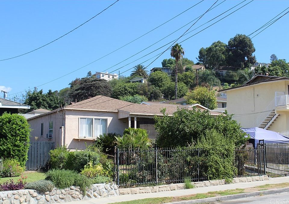 1st image of 2343 Moss Ave