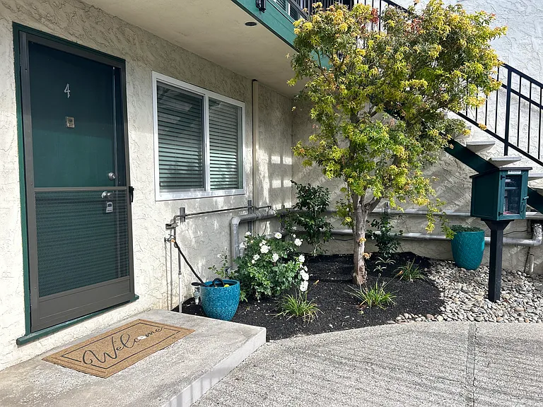 2322 Homestead Rd #4 — Photo 1