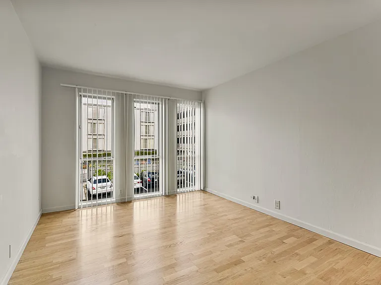 Berkeley Park Apartments — Photo 18