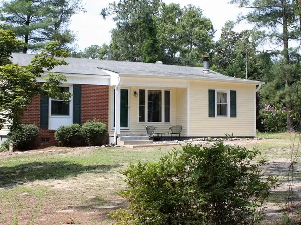 465 E New England Ave, Pinebluff, NC 28373