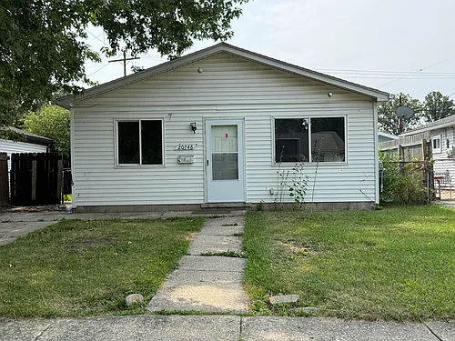 20748 Woodward St Photo 1