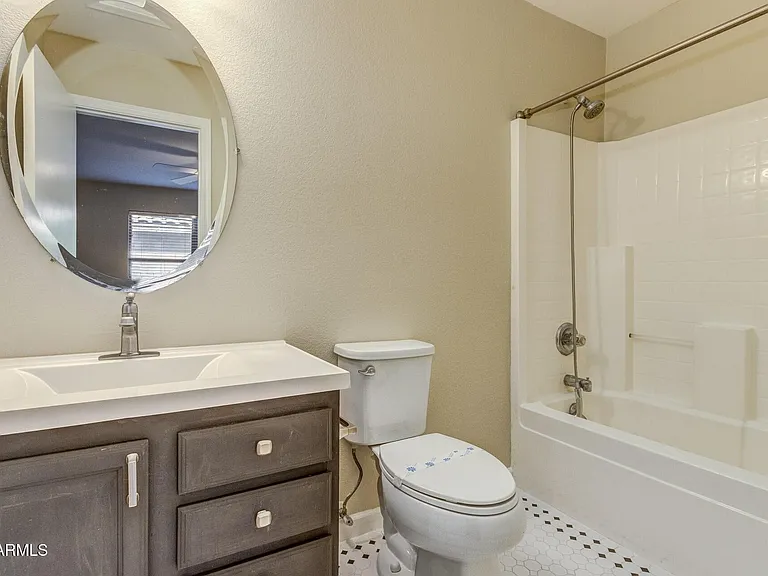 13478 W Young St — Photo 19