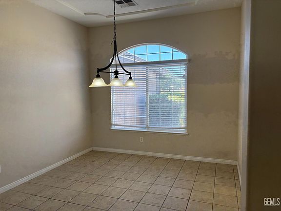 3rd image of 15849 Chateau Montelena Dr