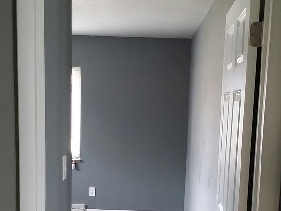 5th image of 11 W Sunrise Ave