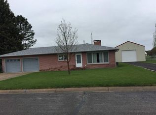 560 McKinley St, Sutherland, NE 69165