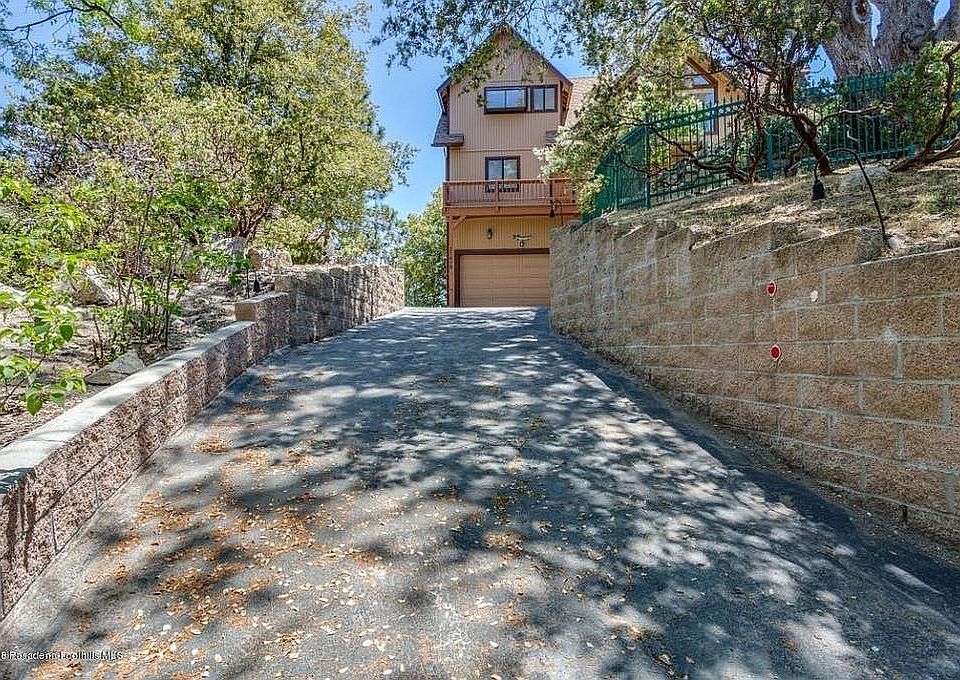 2nd image of 27418 Matterhorn Dr