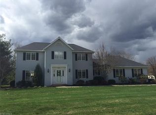 403 Belmont Park Dr, Munroe Falls, OH 44262