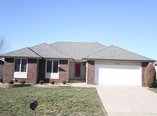 3229 S Fort Ave, Springfield, MO 65807