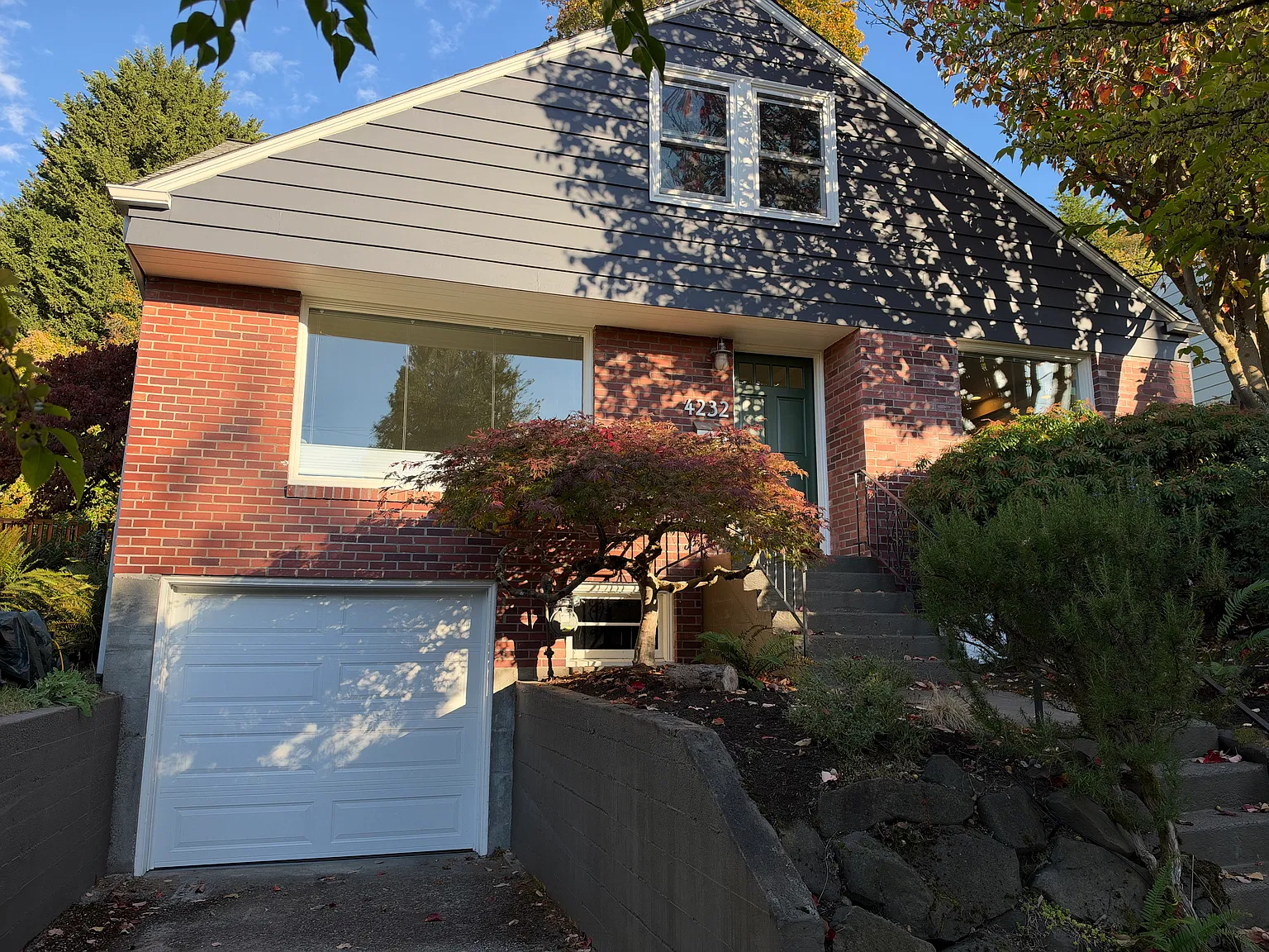 3 bed, 2000 sqft, $4,550 — Photo 2