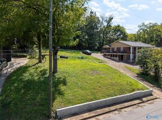3930 S Crestview Dr NW, Huntsville, AL 35816