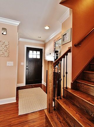 2nd image of 189 Larchmont Ln