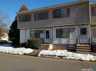 30 Coach Cir UNIT 1, Naugatuck, CT 06770