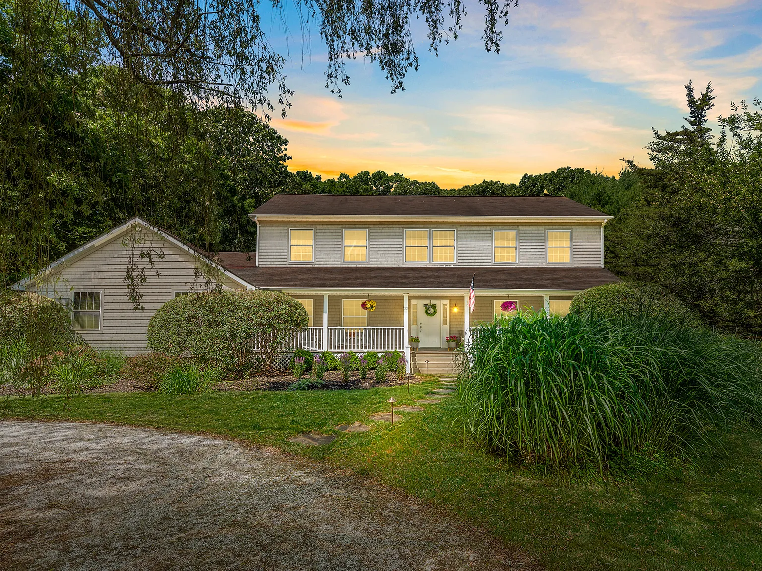 Sag Harbor's Perfect Combination of Chic and Comfort — Photo 2