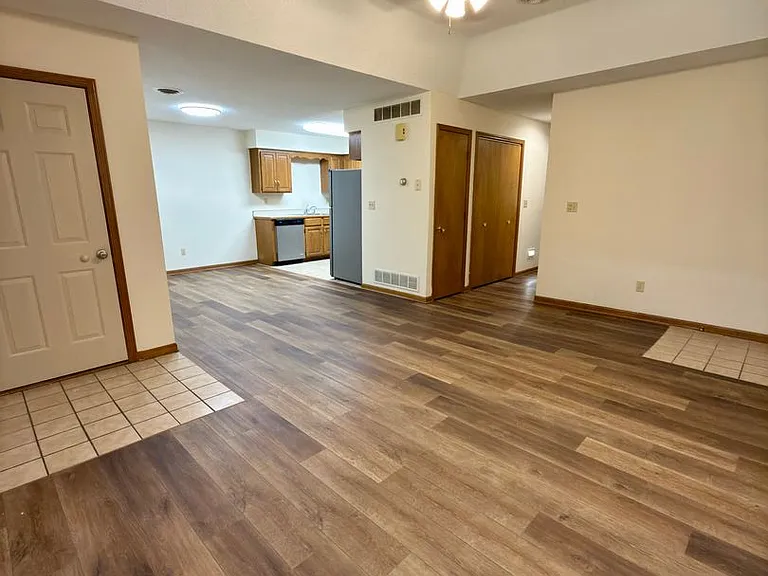 718-720 Republic Dr — Photo 3
