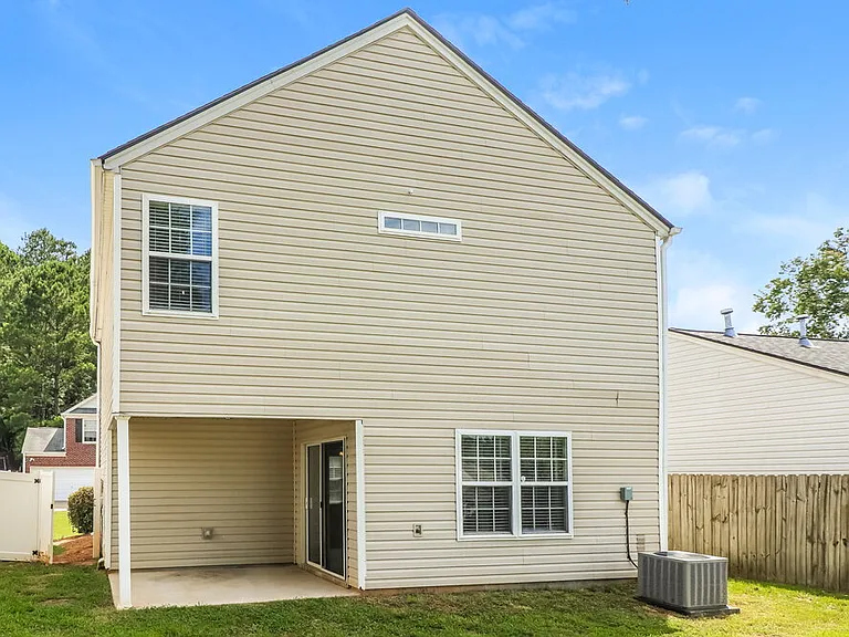 141 Oak Grove Pl — Photo 17