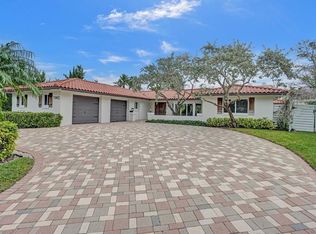 2 Minnetonka Rd, Sea Ranch Lakes, FL 33308