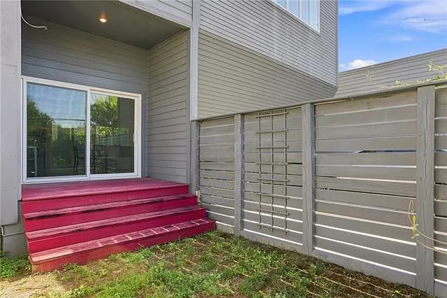 5301 Laurel St #A — Photo 22